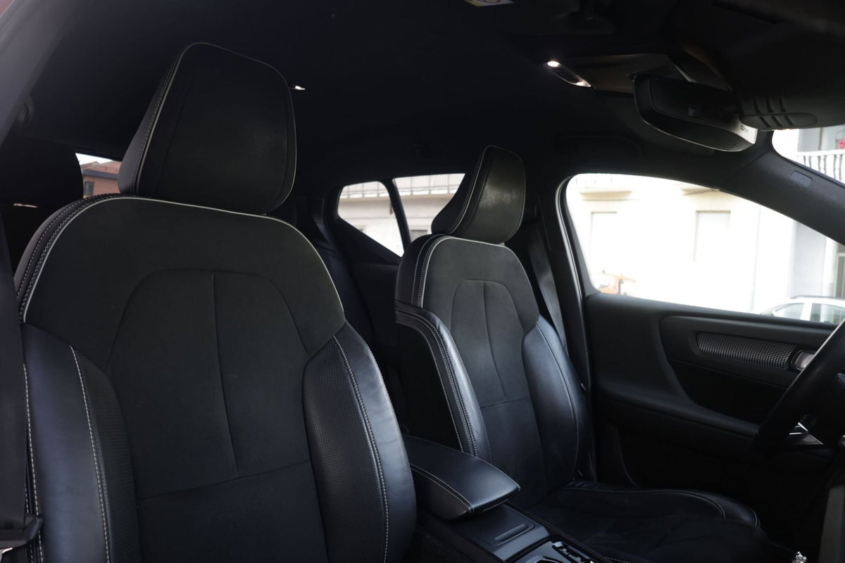 Volvo XC40 D3 AWD Geartronic R-design (6)