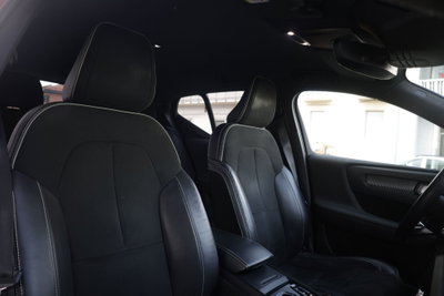 Volvo XC40 D3 AWD Geartronic R-design (6)