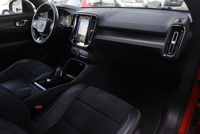 Volvo XC40 D3 AWD Geartronic R-design (9)