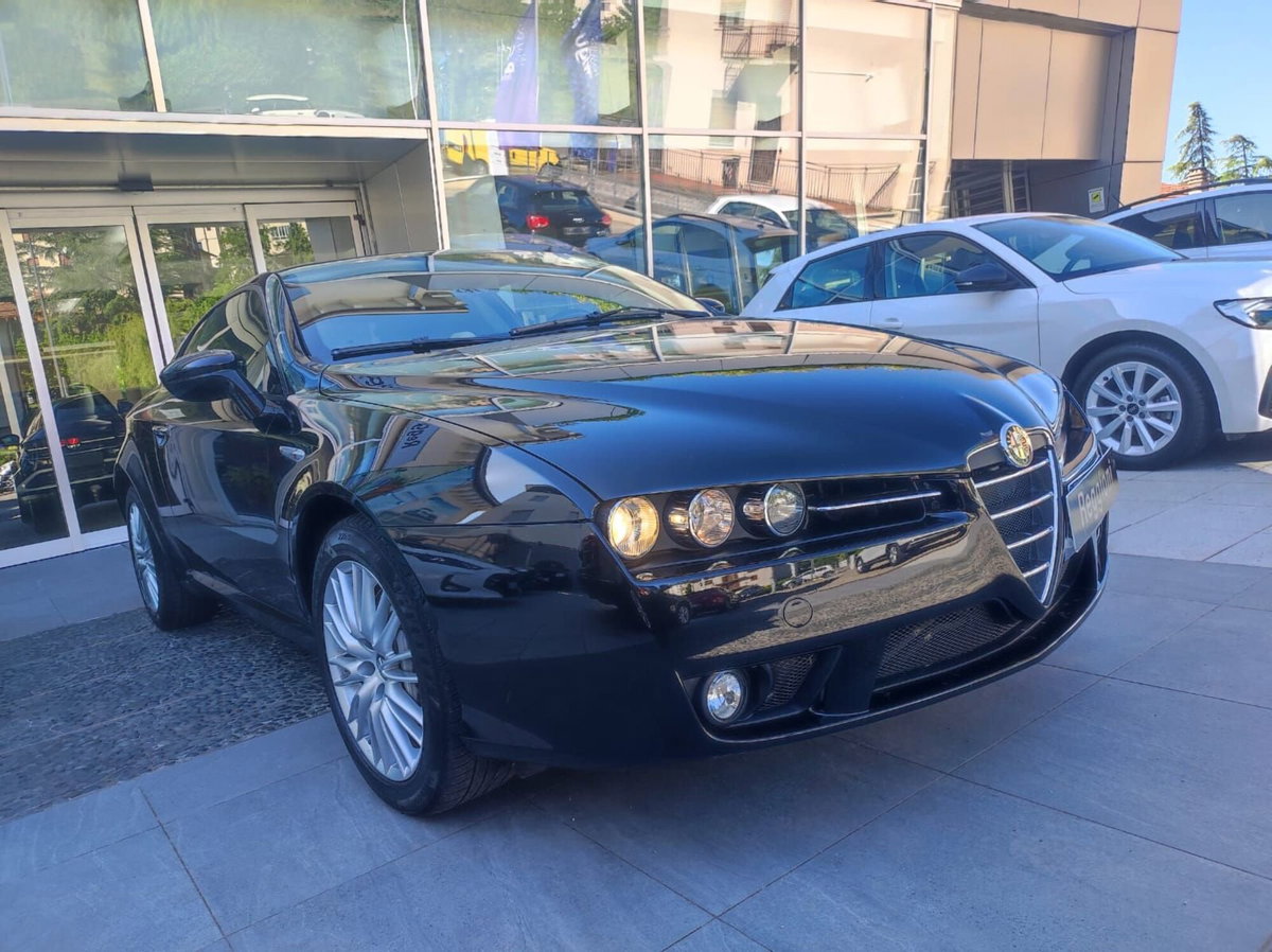 Alfa Romeo Brera 2.4 JTDm 20V 210CV (4)