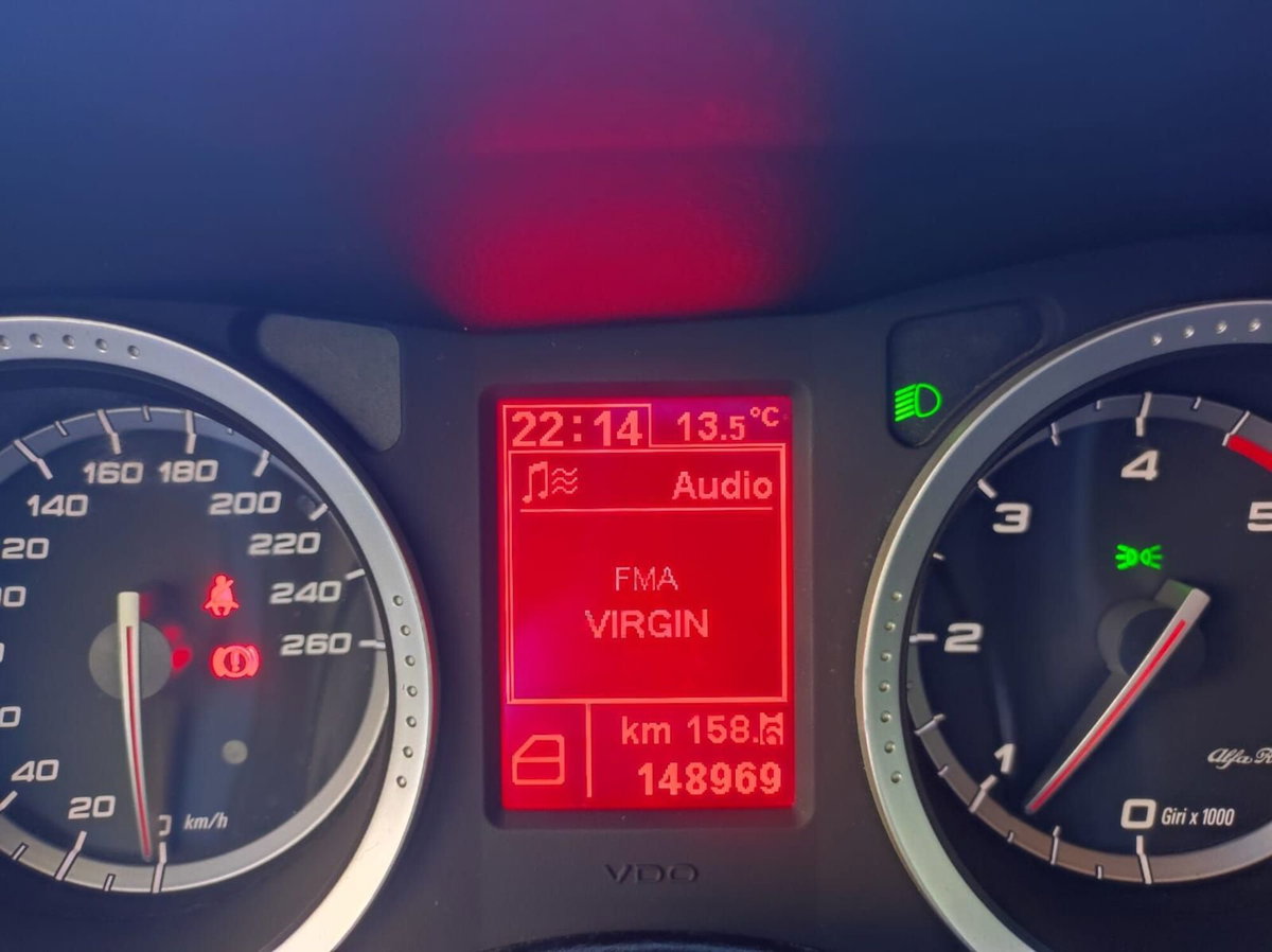 Alfa Romeo Brera 2.4 JTDm 20V 210CV (6)
