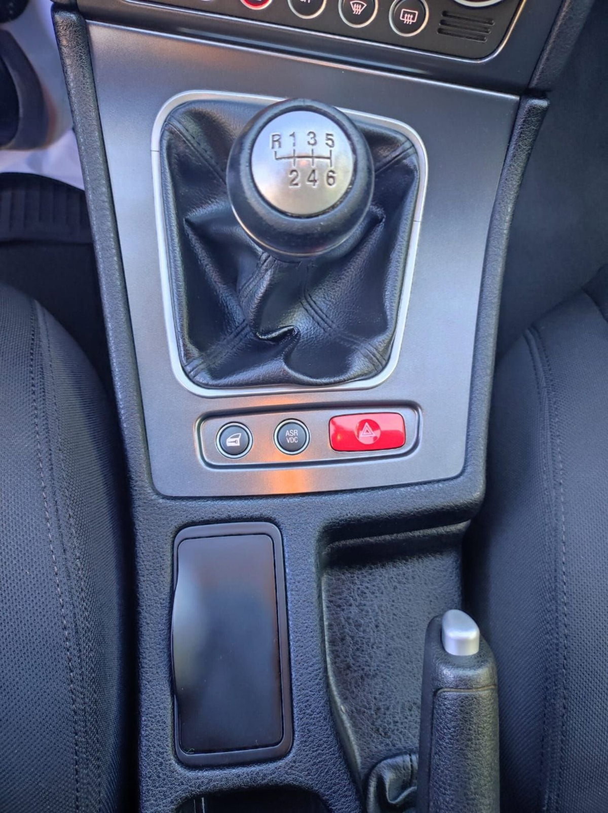 Alfa Romeo Brera 2.4 JTDm 20V 210CV (7)