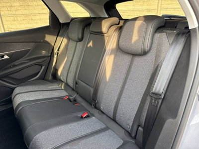 Peugeot 3008 BlueHDi 130 S&S EAT8 Allure Pack (13)