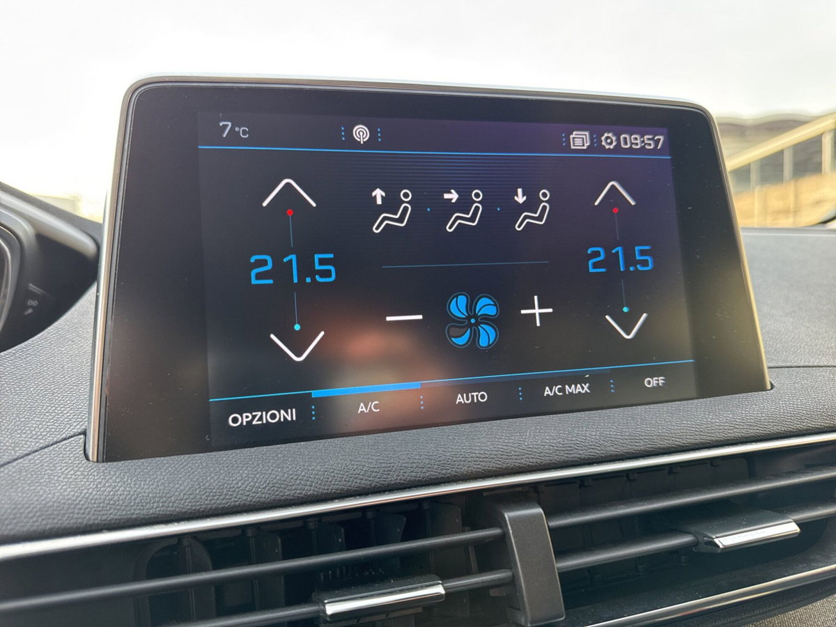 Peugeot 3008 BlueHDi 130 S&S EAT8 Allure Pack (15)