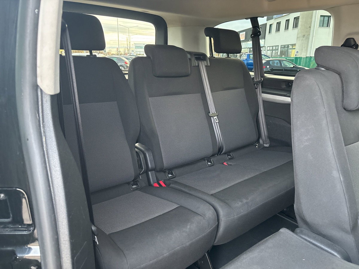 Peugeot Traveller BlueHDi 120 S&S Long Business (11)