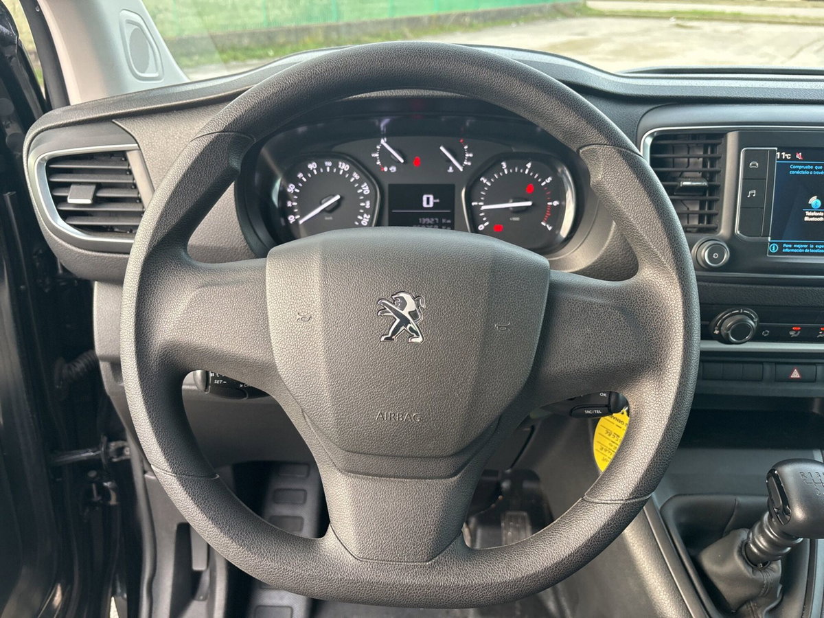 Peugeot Traveller BlueHDi 120 S&S Long Business (13)