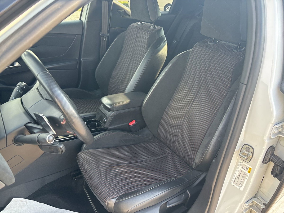 Ds DS 3 DS 3 Crossback PureTech 130 aut. Performance Line (11)