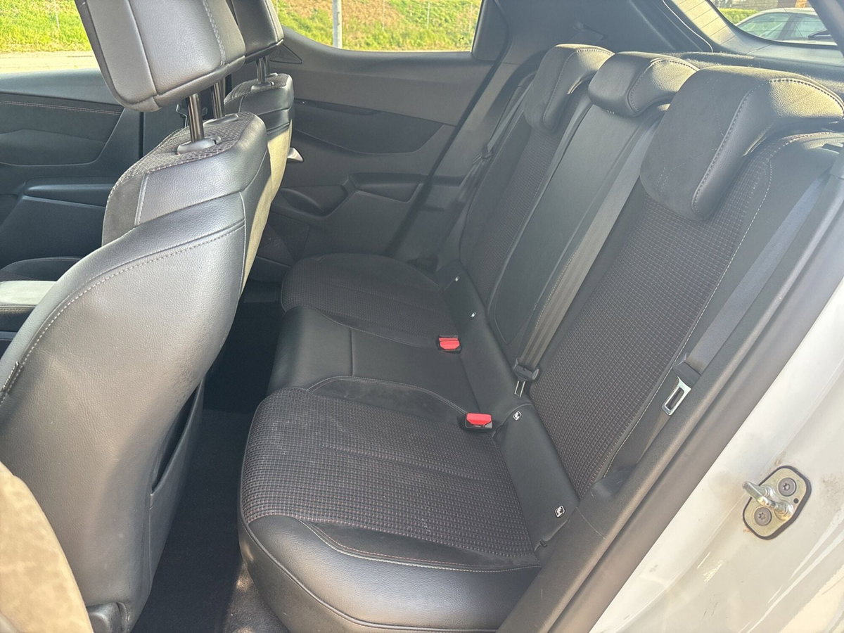 Ds DS 3 DS 3 Crossback PureTech 130 aut. Performance Line (12)