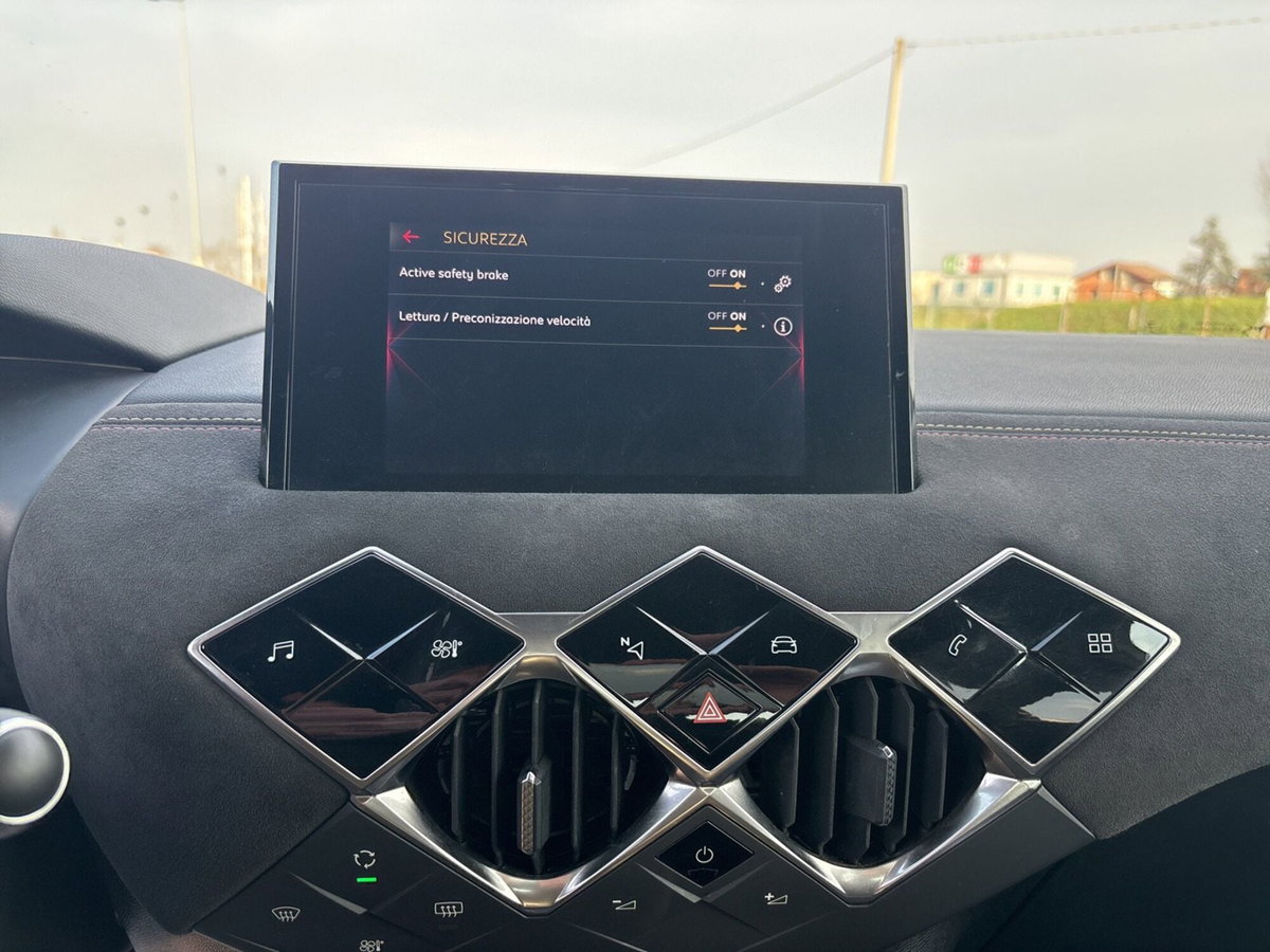 Ds DS 3 DS 3 Crossback PureTech 130 aut. Performance Line (15)