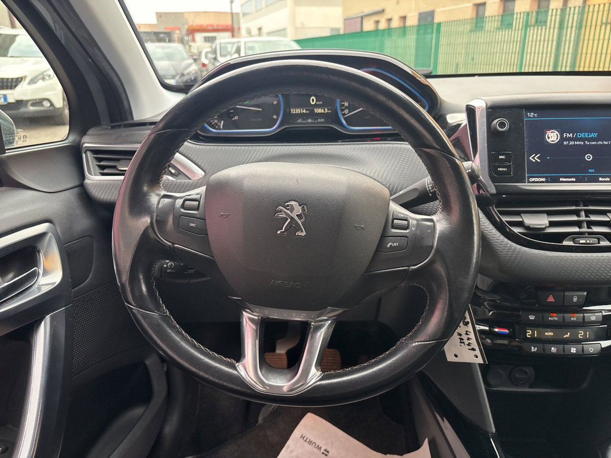 Peugeot 2008 100 Allure (13)
