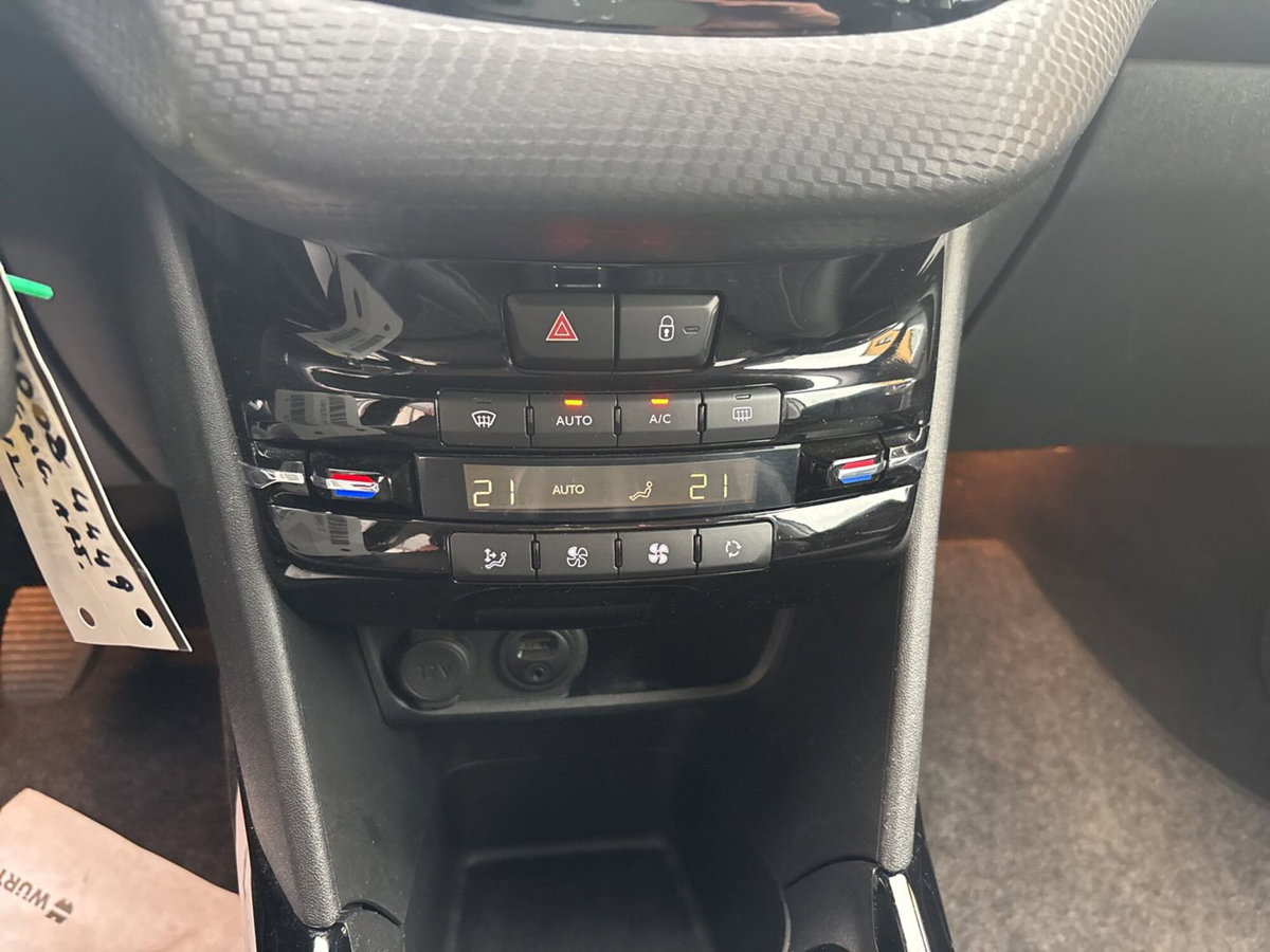 Peugeot 2008 100 Allure (18)