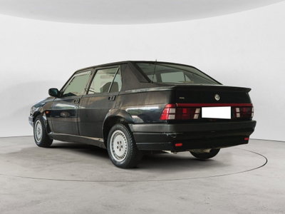Alfa Romeo 75 2.0 (5)