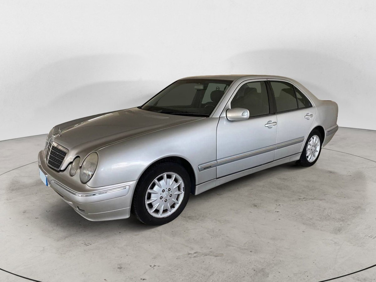 Mercedes-Benz Classe E 200 Kompressor cat Classic