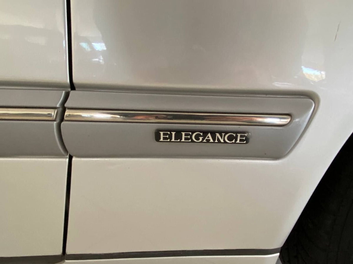 Mercedes-Benz Classe E 200 Kompressor cat Classic (11)