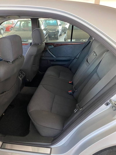 Mercedes-Benz Classe E 200 Kompressor cat Classic (20)