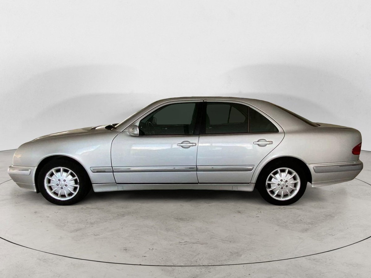 Mercedes-Benz Classe E 200 Kompressor cat Classic (3)