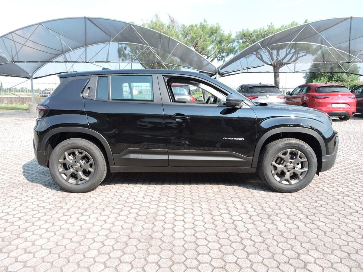 Jeep Avenger 1.2 turbo Altitude fwd 100cv (4)