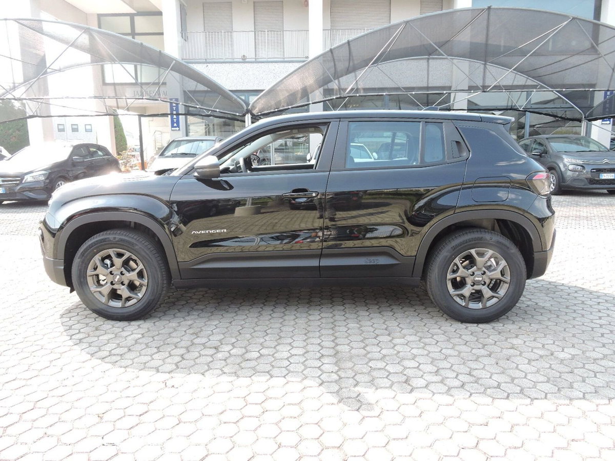Jeep Avenger 1.2 turbo Altitude fwd 100cv (7)