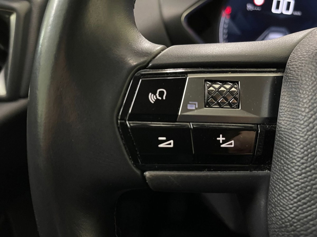 Ds DS 3 DS 3 Crossback PureTech 100 So Chic (17)
