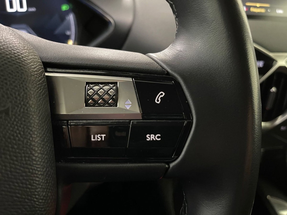 Ds DS 3 DS 3 Crossback PureTech 100 So Chic (18)