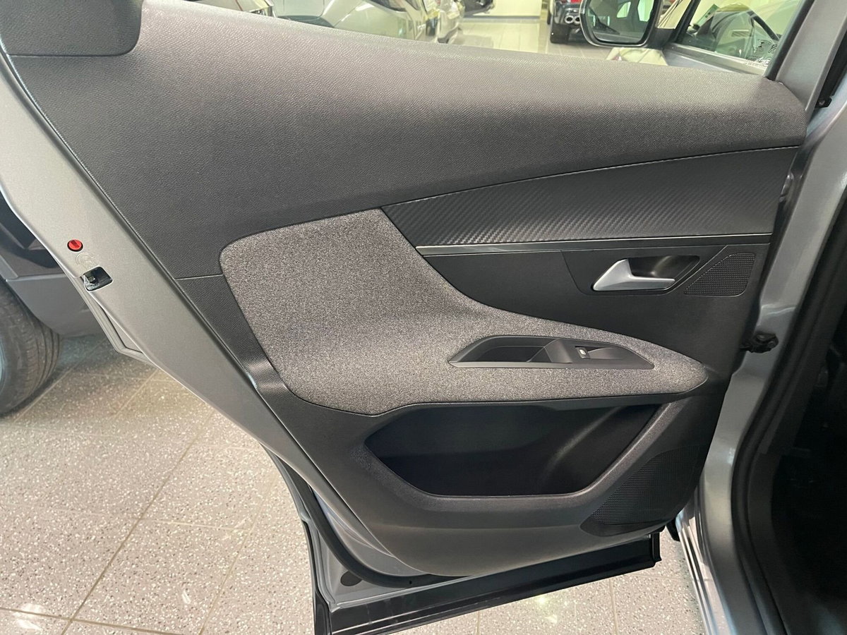 Peugeot 3008 PureTech Turbo 130 S&S EAT8 Active Pack (10)
