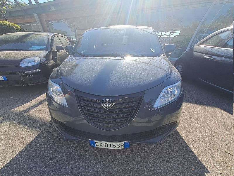 Lancia Ypsilon 1.2 69 CV 5 porte GPL Ecochic Silver