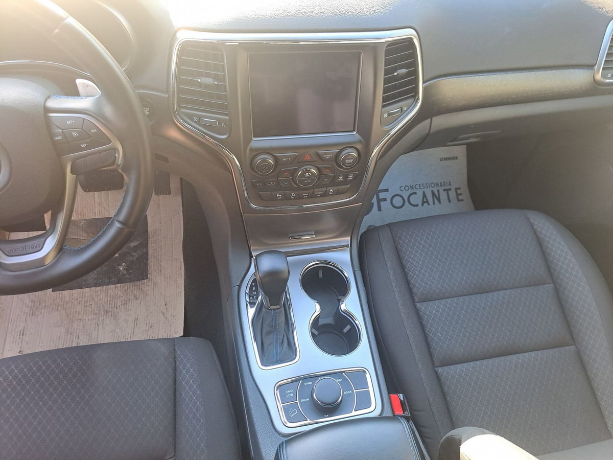 Jeep Grand Cherokee 3.0 V6 CRD 250 CV Multijet II Limited (15)