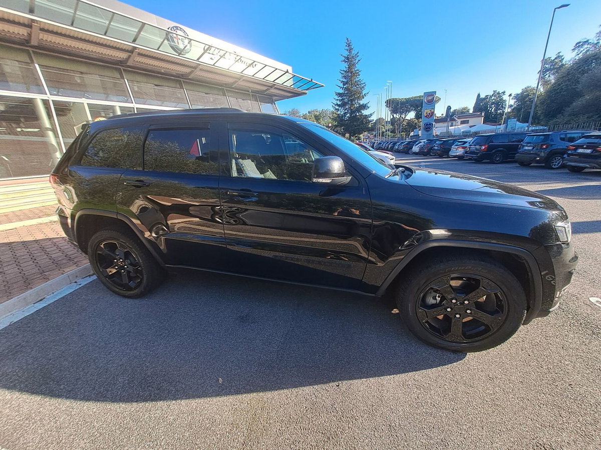 Jeep Grand Cherokee 3.0 V6 CRD 250 CV Multijet II Limited (6)