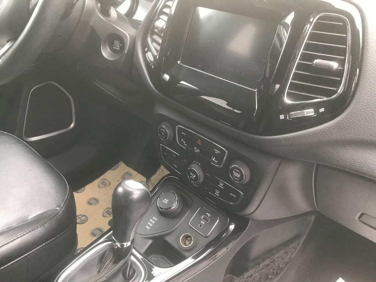 Jeep Compass 2.0 Multijet II aut. 4WD Limited (5)