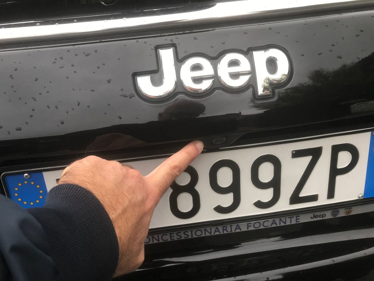Jeep Compass 2.0 Multijet II aut. 4WD Limited (9)
