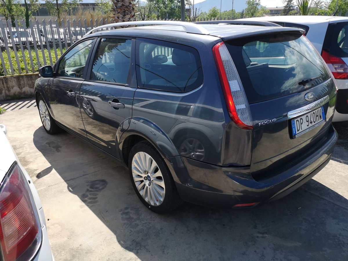 Ford Focus Station Wagon 1.6 TDCi (90CV) S.W. (3)