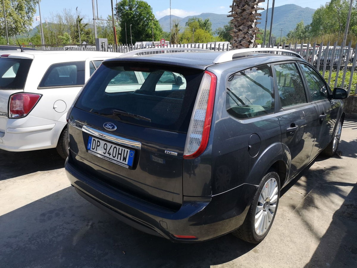Ford Focus Station Wagon 1.6 TDCi (90CV) S.W. (4)