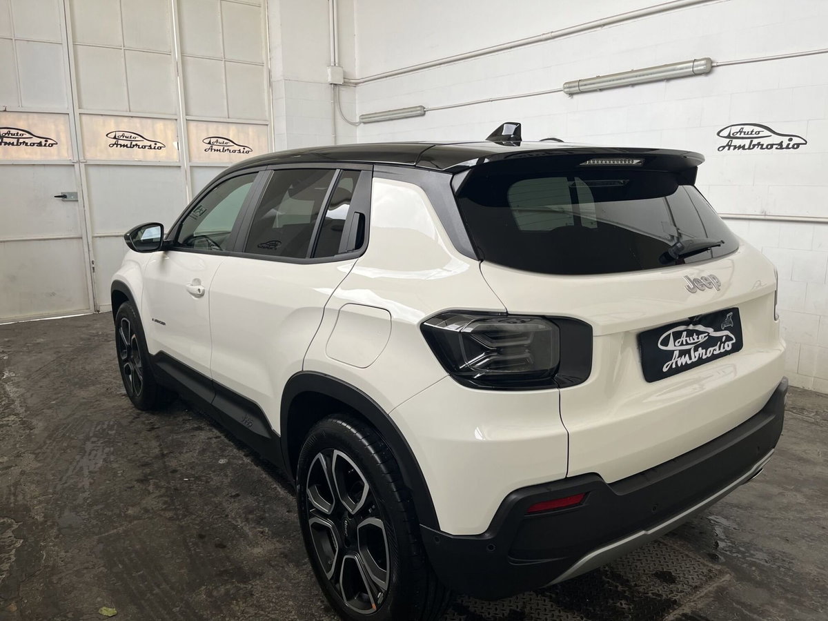 Jeep Avenger 1.2 turbo Summit fwd 100cv (5)