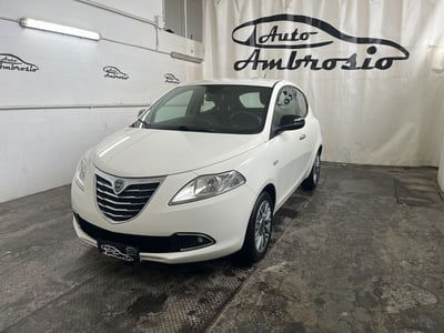 Lancia Ypsilon 1.3 MJT 16V 95 CV 5 porte S&S Silver usata