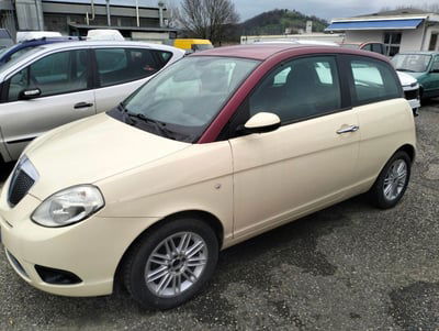 Lancia Ypsilon Multijet 16V Argento usata