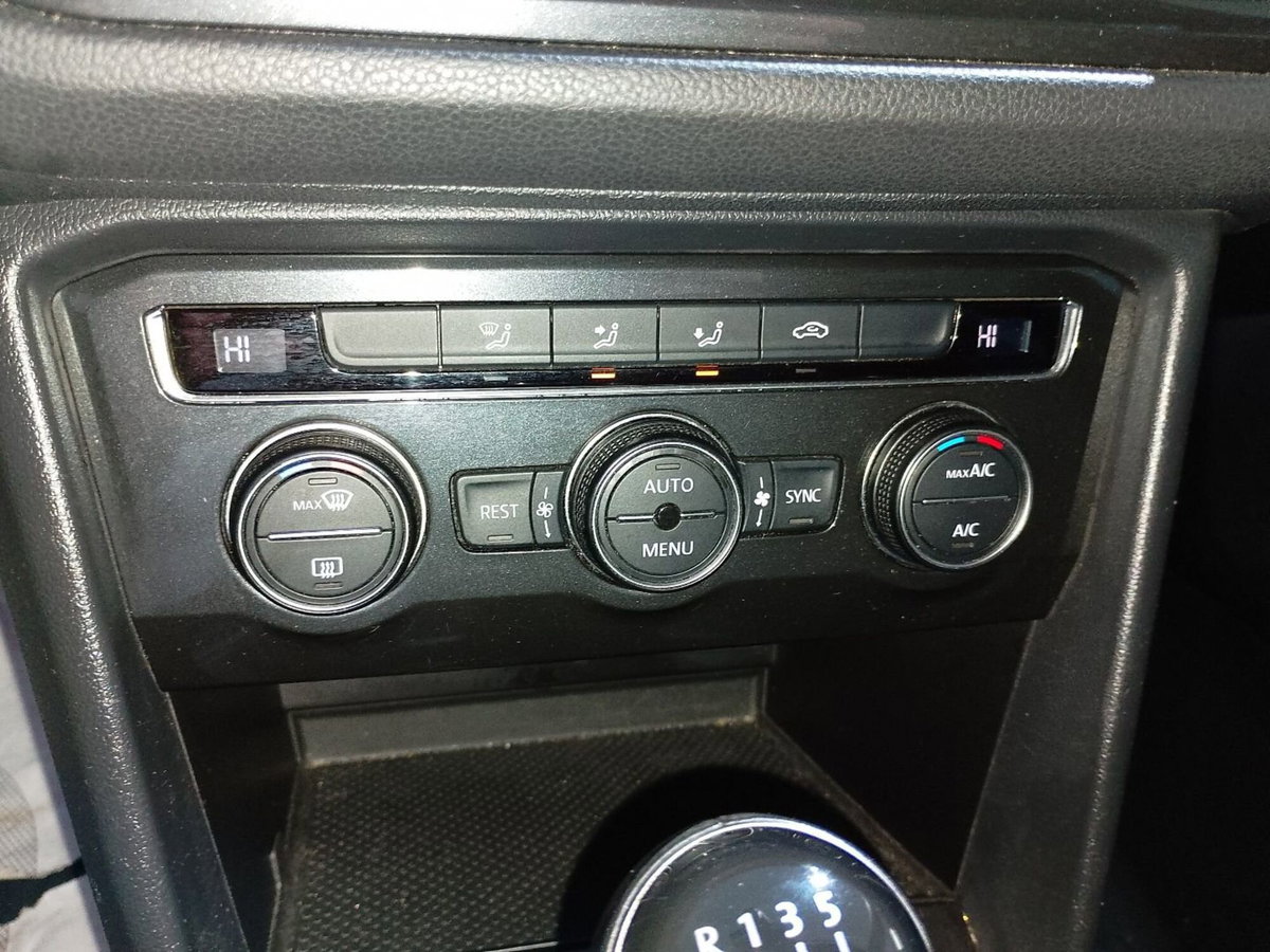 Volkswagen Tiguan 1.6 TDI SCR Style BlueMotion Technology (17)