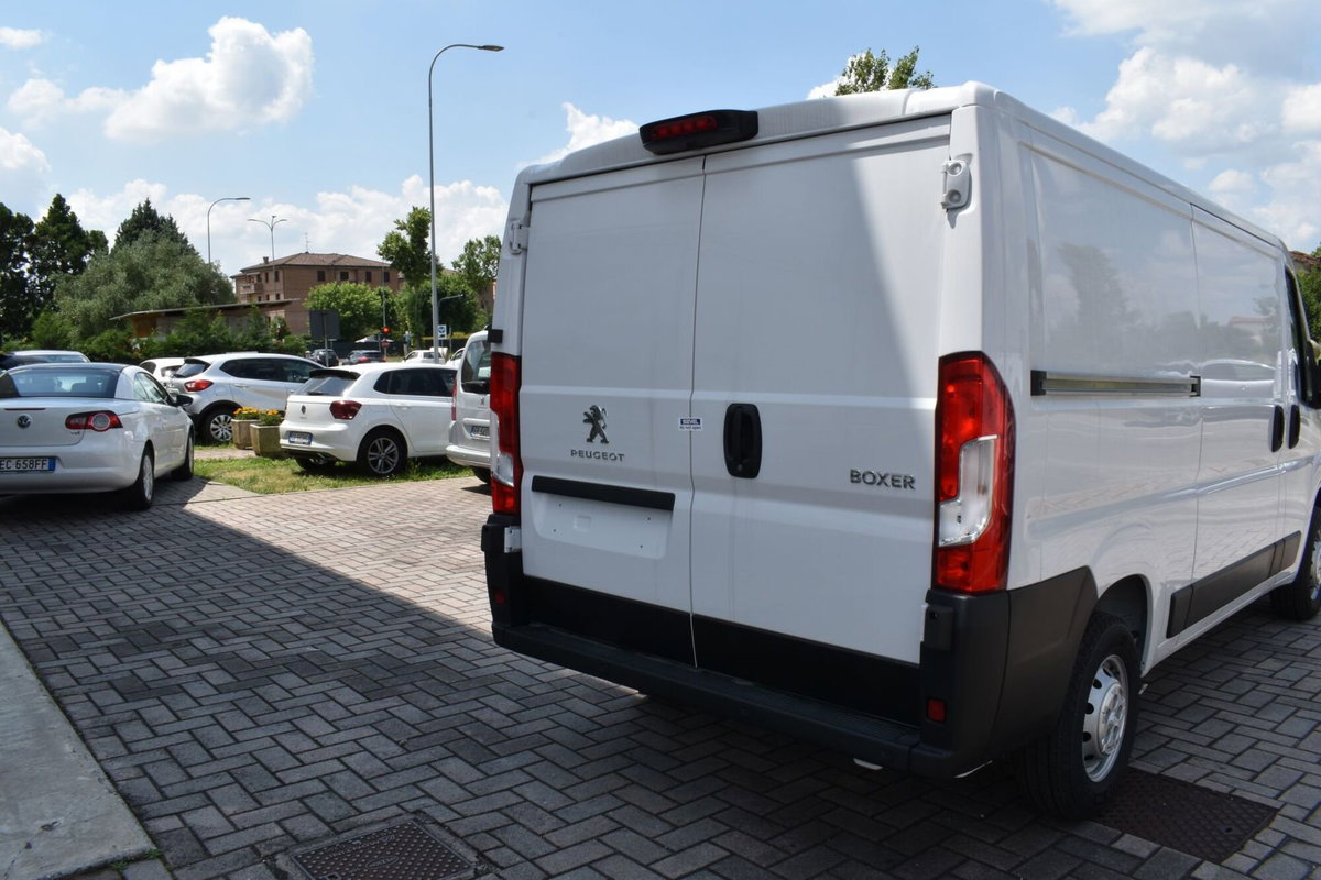 Peugeot Boxer Furgone 333 2.2 BlueHDi 140 S&S PM-TM Furgone (11)