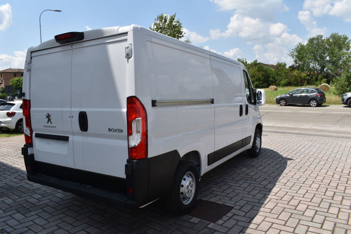 Peugeot Boxer Furgone 333 2.2 BlueHDi 140 S&S PM-TM Furgone (12)