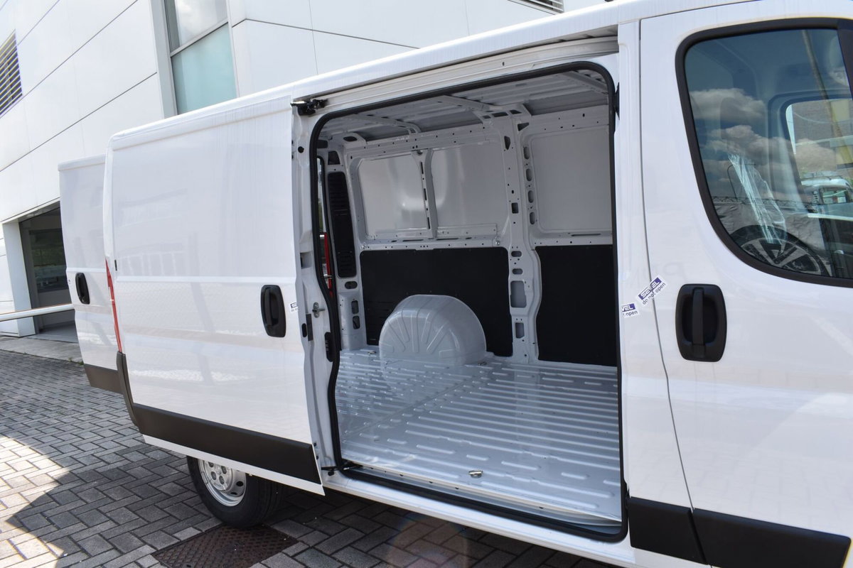 Peugeot Boxer Furgone 333 2.2 BlueHDi 140 S&S PM-TM Furgone (15)