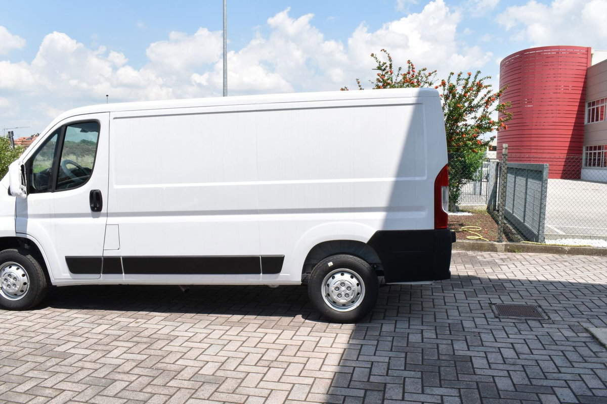 Peugeot Boxer Furgone 333 2.2 BlueHDi 140 S&S PM-TM Furgone (6)