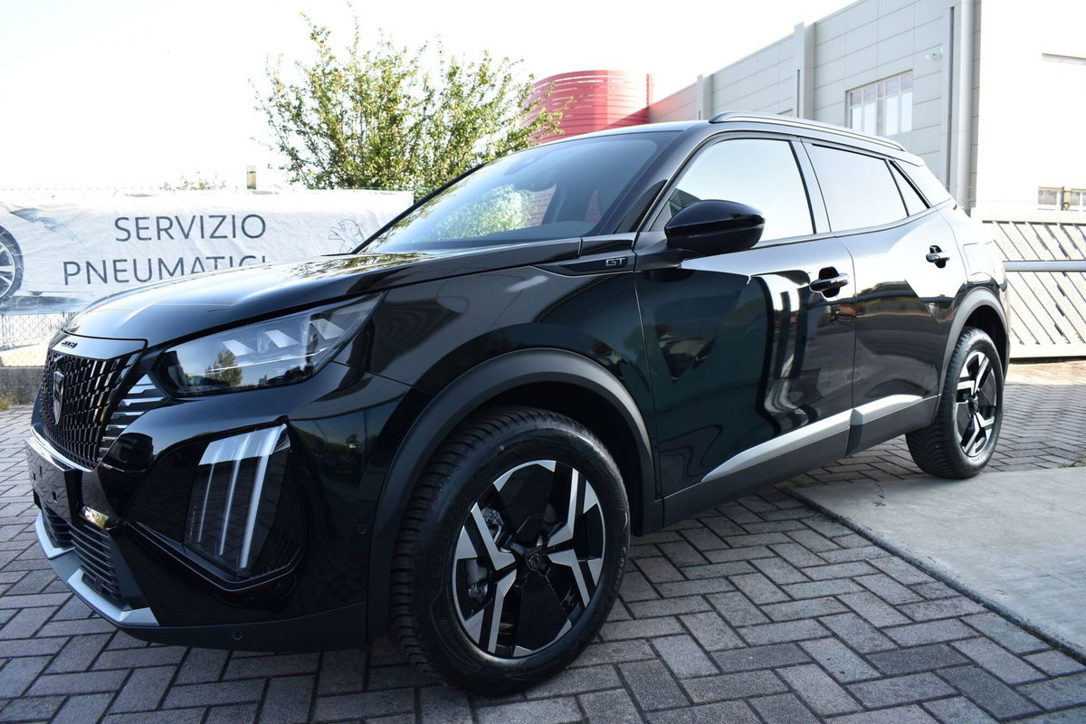 Peugeot 2008 1.2 puretech Allure s&s 100cv (5)