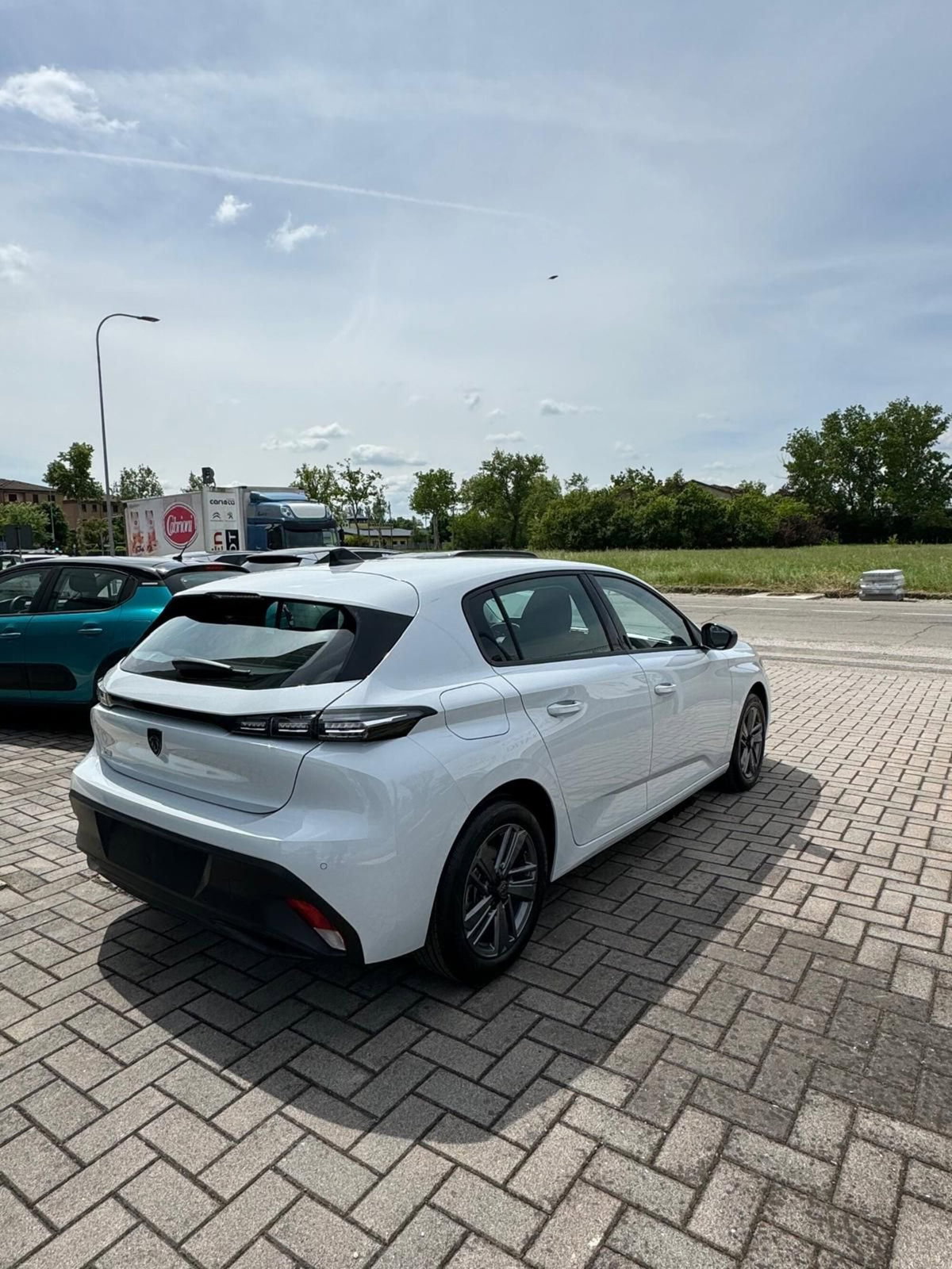 Peugeot 308 PureTech Turbo 130 S&S Active Pack (10)