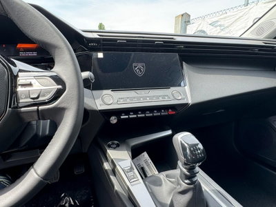Peugeot 308 PureTech Turbo 130 S&S Active Pack (7)