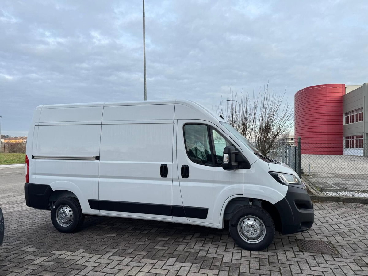 Peugeot Boxer Furgone 333 2.2 BlueHDi 140 S&S PLM-TM Furgone (3)