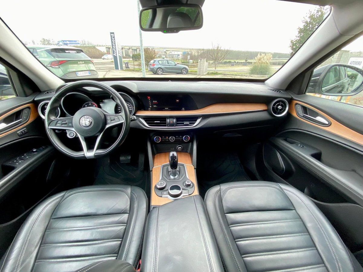 Alfa Romeo Stelvio Stelvio 2.2 Turbodiesel 210 CV AT8 Q4 Super (10)