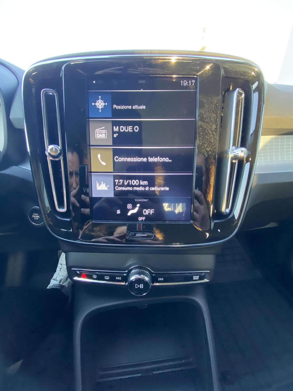 Volvo XC40 D3 Geartronic Business Plus (12)