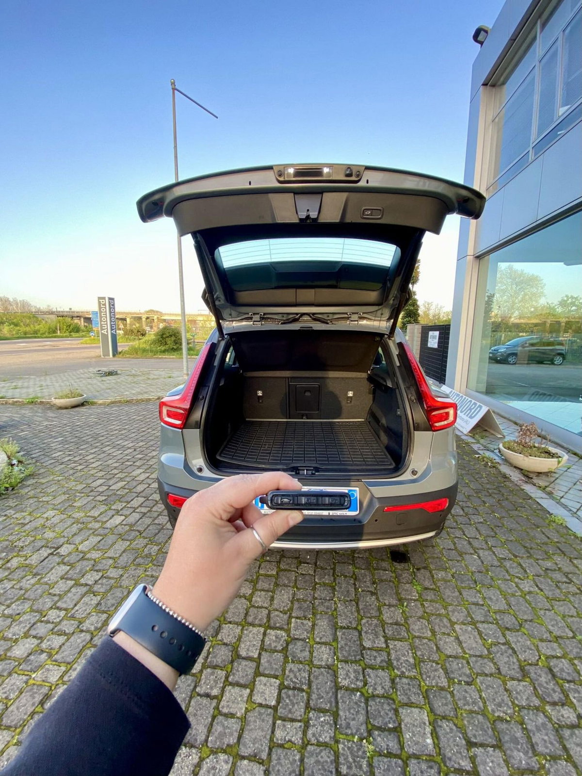 Volvo XC40 D3 Geartronic Business Plus (3)