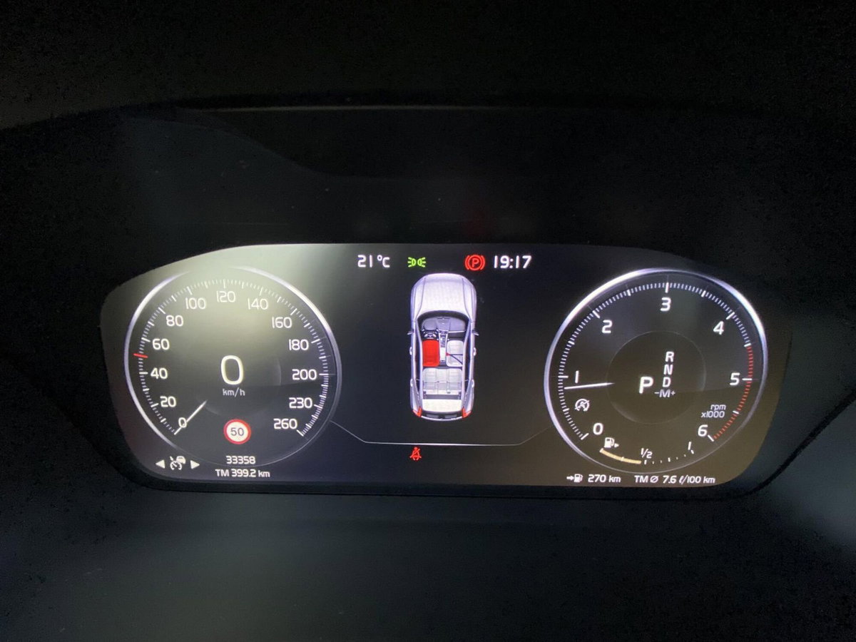 Volvo XC40 D3 Geartronic Business Plus (5)