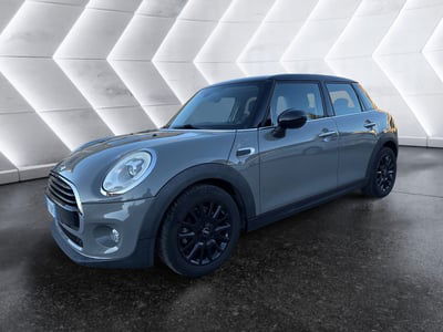 MINI Mini 1.5 Cooper D Business 5 porte usata
