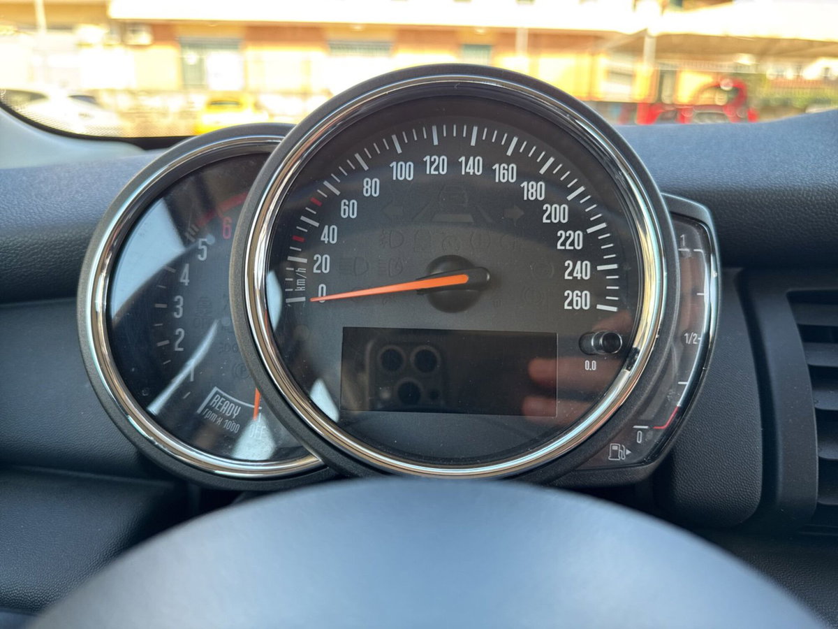 MINI Mini 1.5 One D Business 5 porte (19)